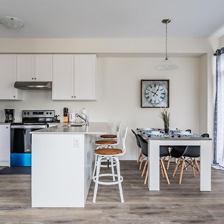 Luxury Townhouse Close To Fairview Casino In Niagara Falls Βίλα Εξωτερικό φωτογραφία