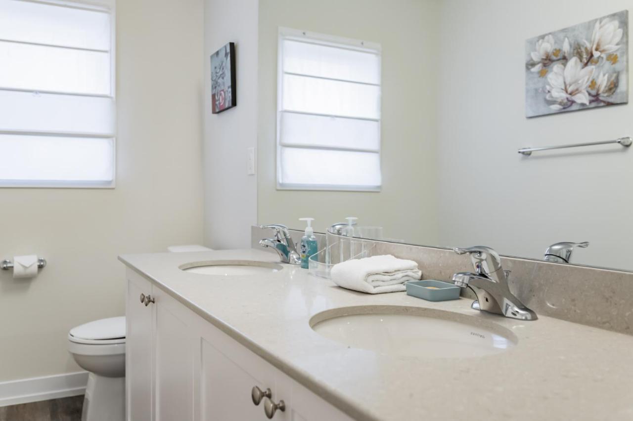 Luxury Townhouse Close To Fairview Casino In Niagara Falls Βίλα Εξωτερικό φωτογραφία