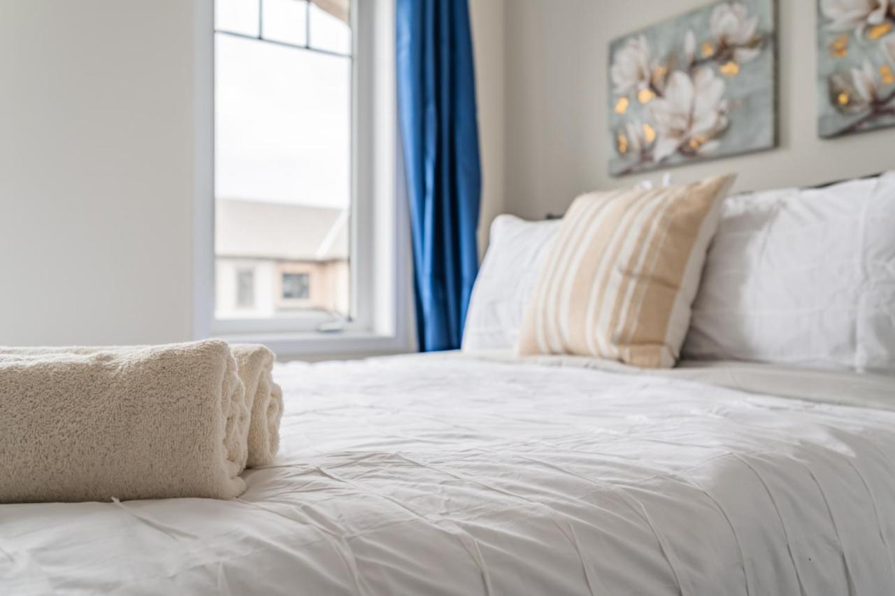 Luxury Townhouse Close To Fairview Casino In Niagara Falls Βίλα Εξωτερικό φωτογραφία